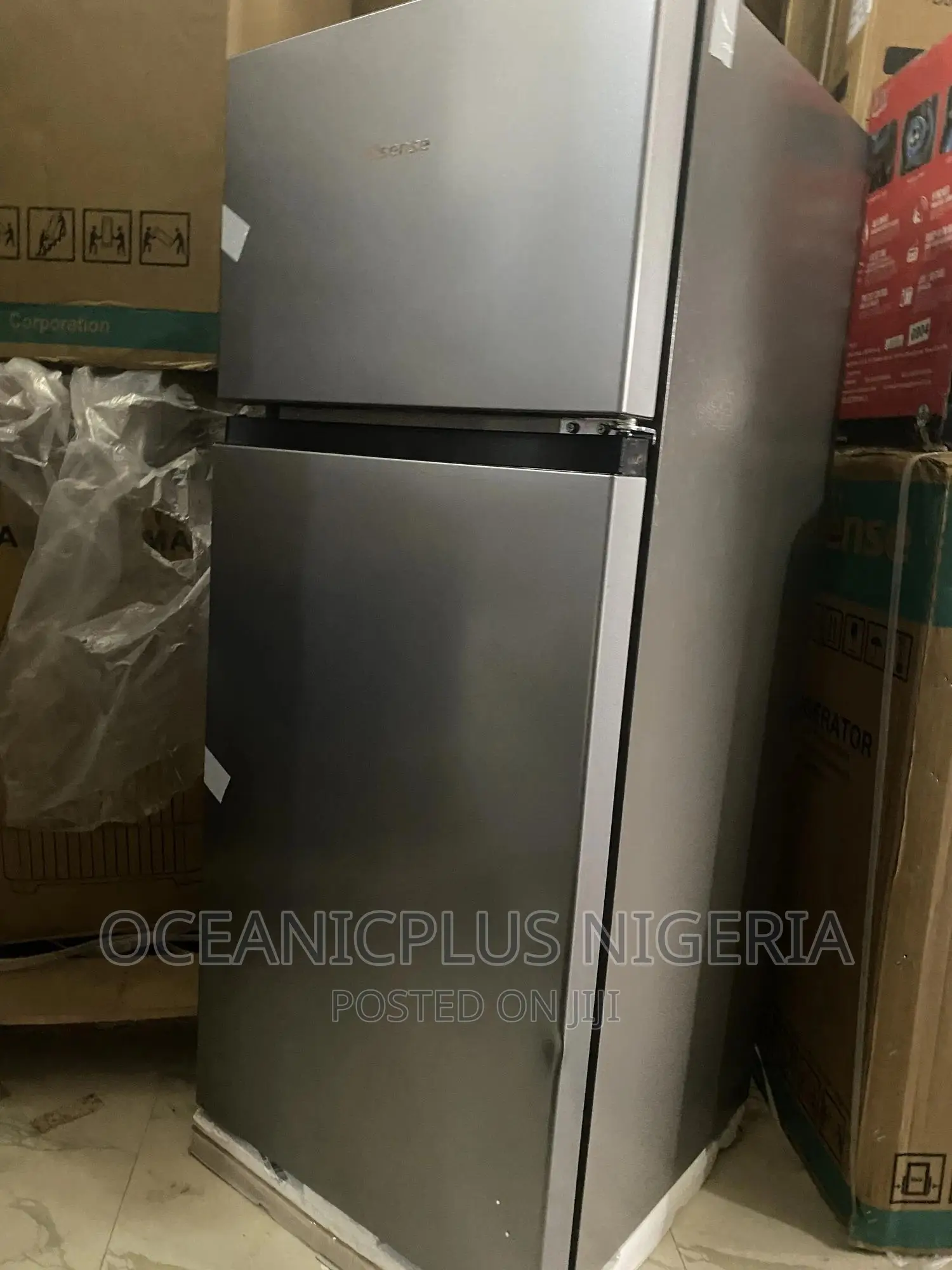 Hisense- Durable 124l Refrigerator With Egg Ice Tray