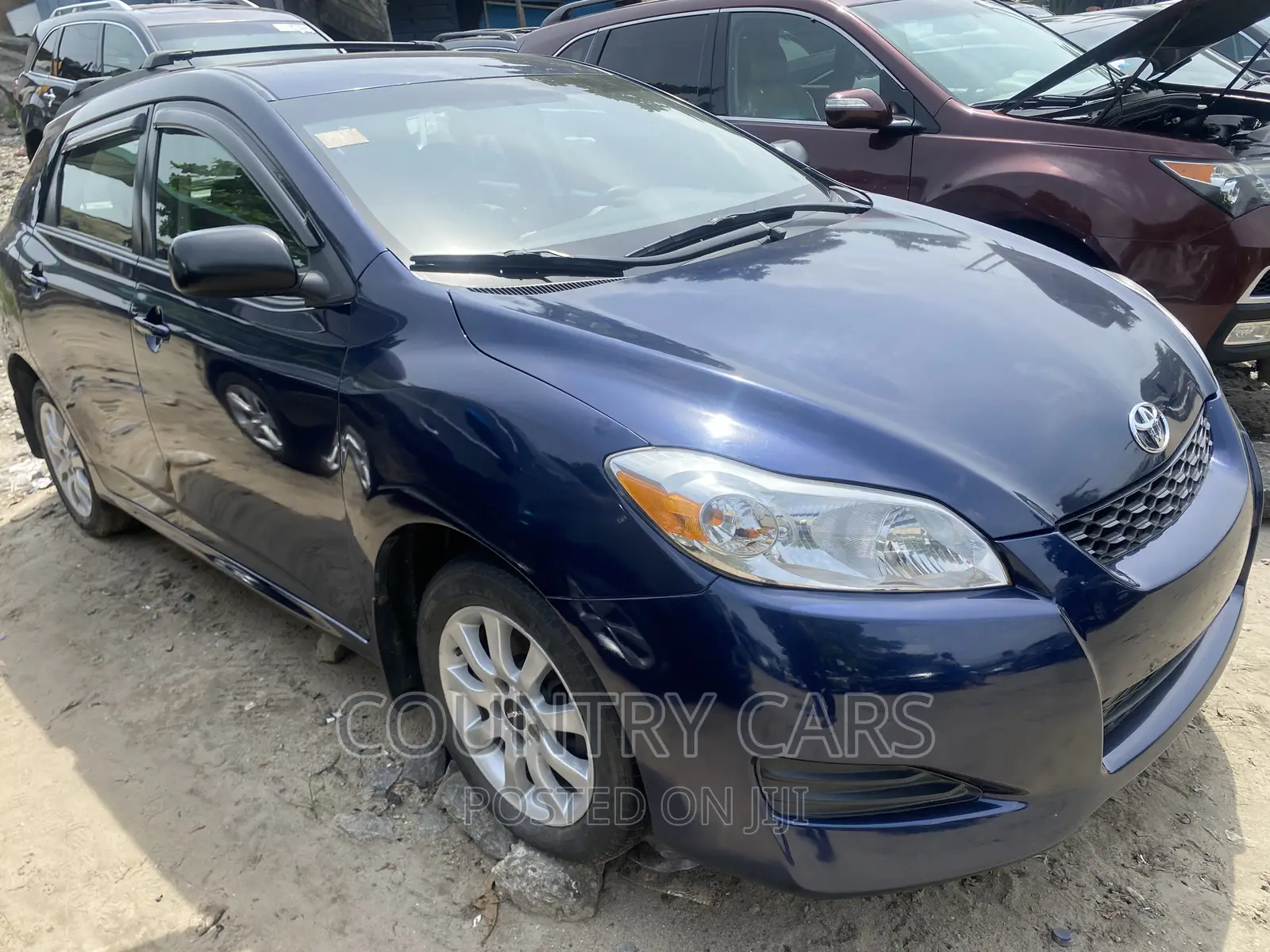 Toyota Matrix Hatchback FWD (1.8L 4cyl 5M) 2010 Blue