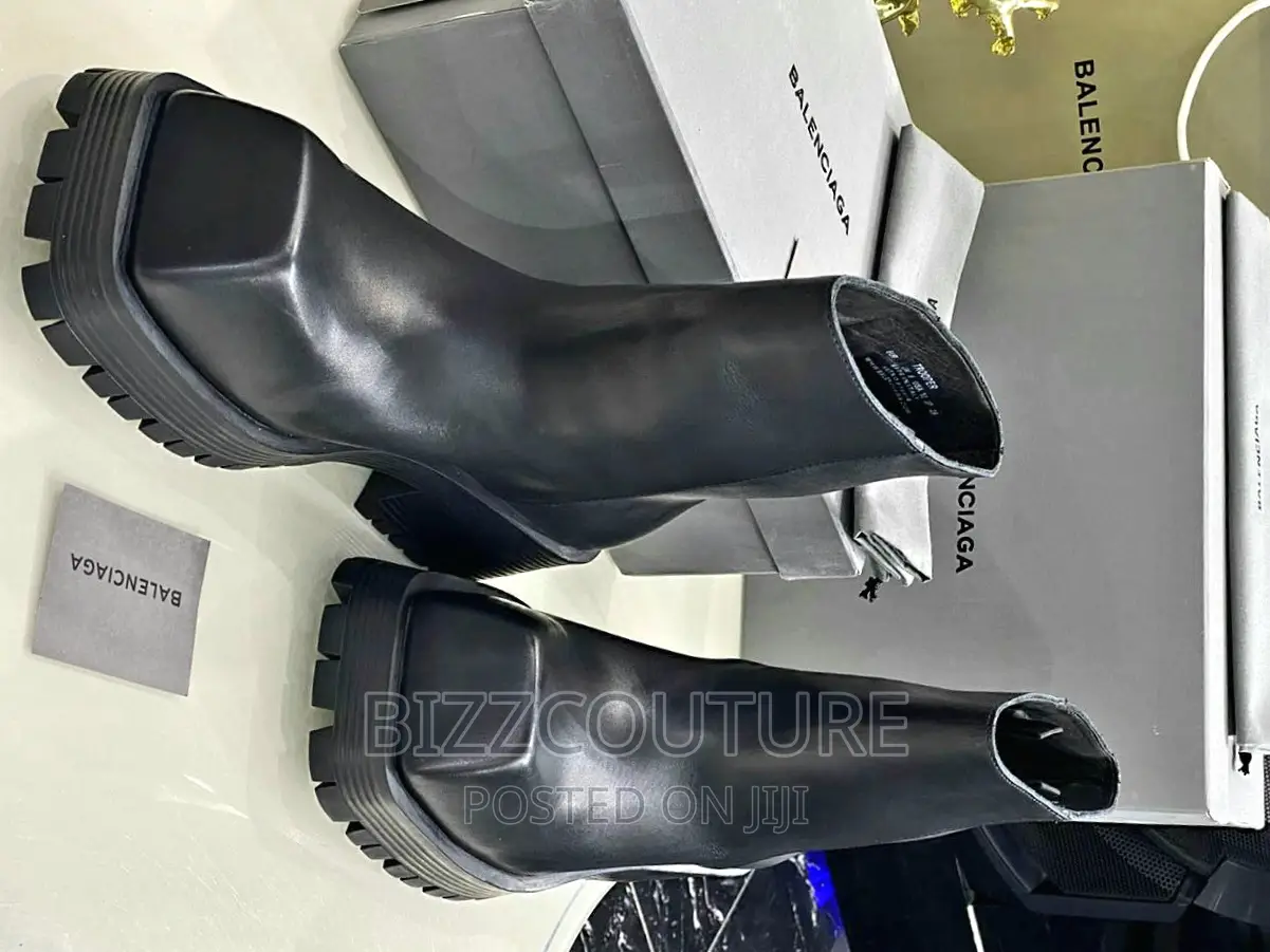 Original BALENCIAGA BOOTS Available in Store