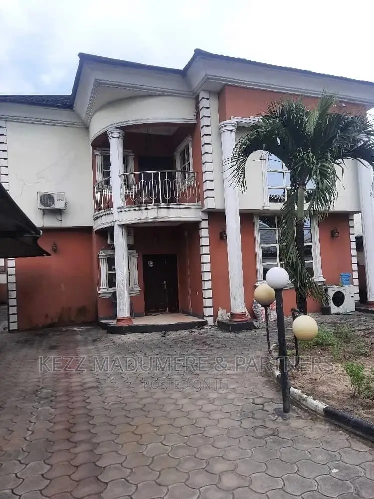 5bdrm Duplex in Brainfield Ave, By, Port-Harcourt for sale
