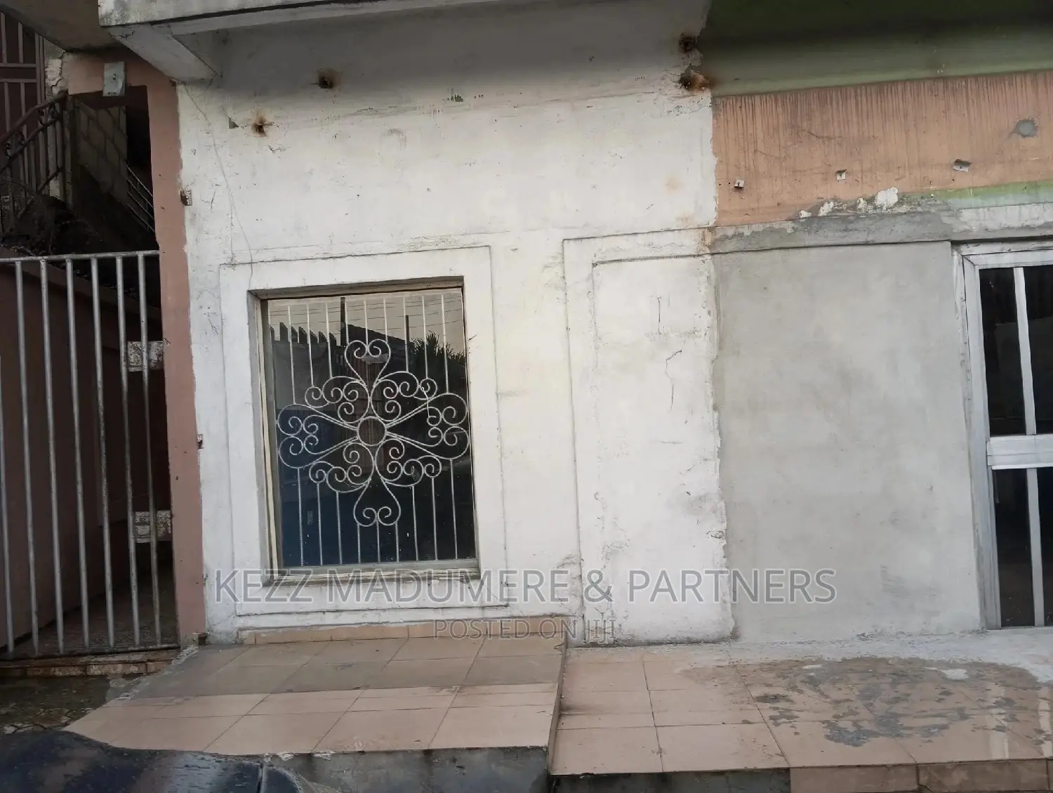 For Sale: 3 Shops on Woji Major Road