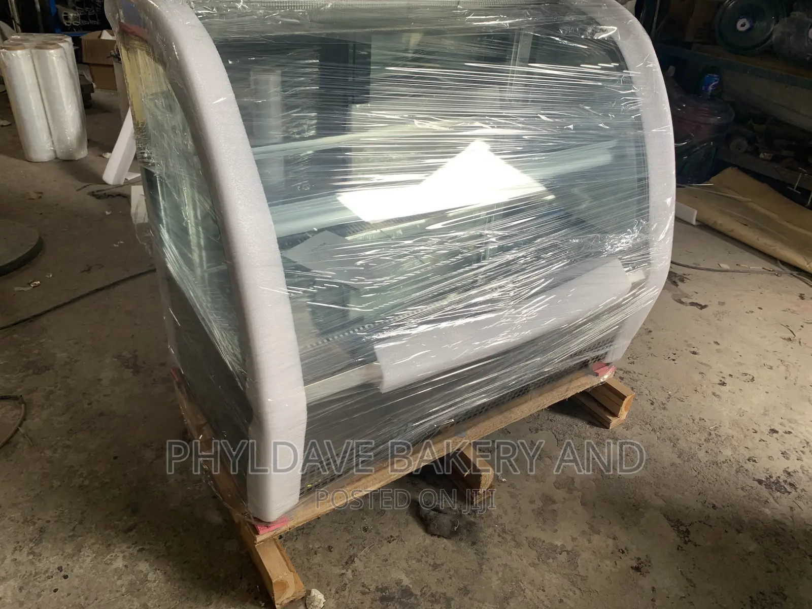 4(Feet) Quality Table Top Cake Mixer Display Chiller