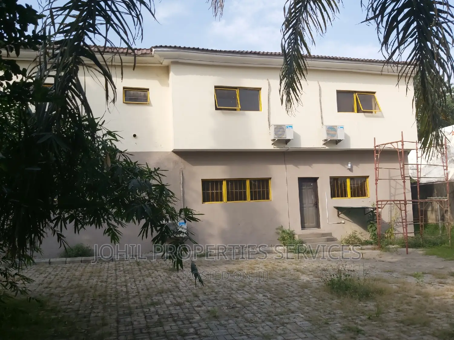 5bdrm Duplex in Maitama for sale