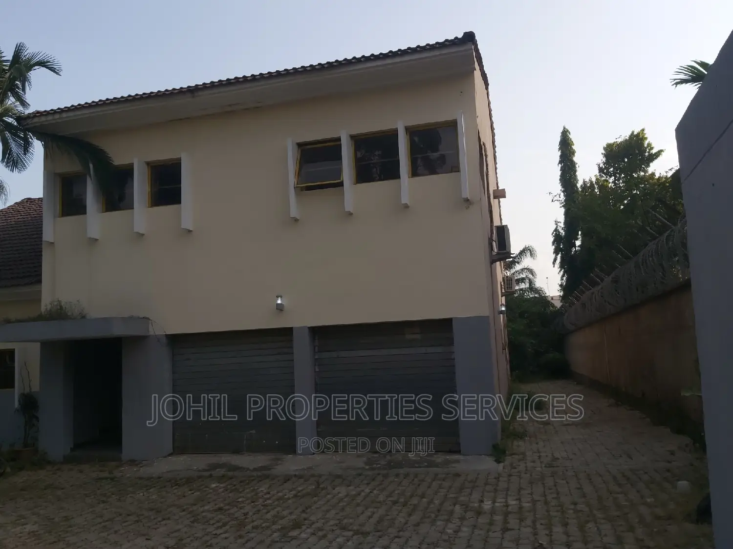 5bdrm Duplex in Maitama for sale