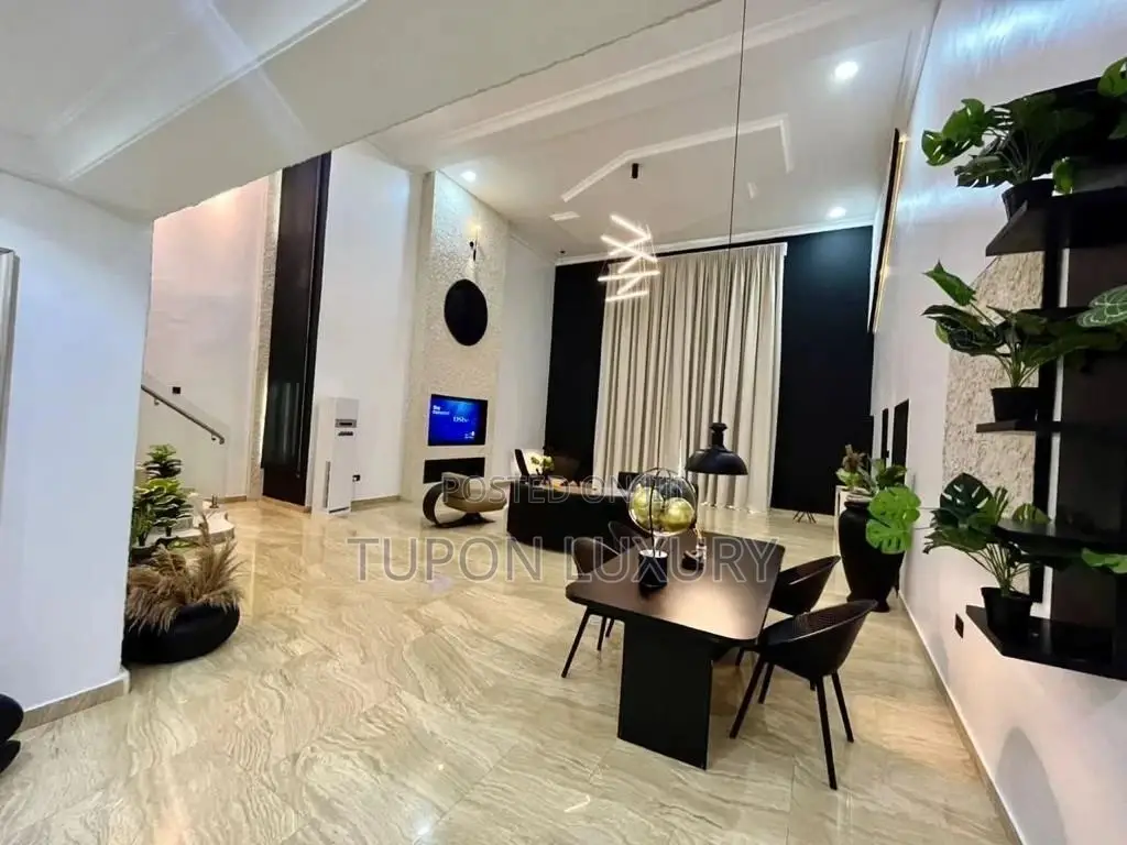 Luxury 4bedroom Penthouse in Ikoyi