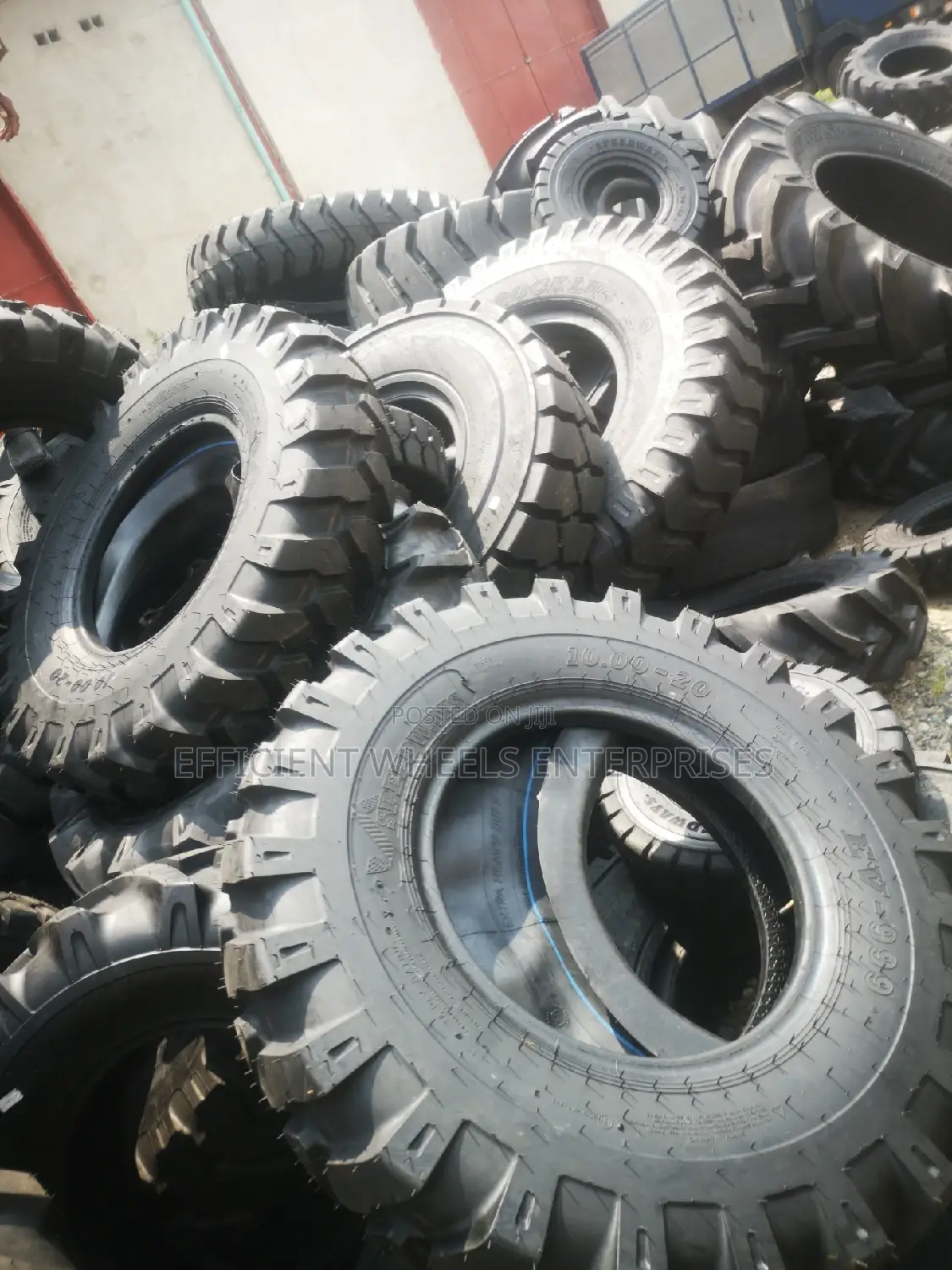 Tractor Tyres, Caterpillars Tyresmade in India