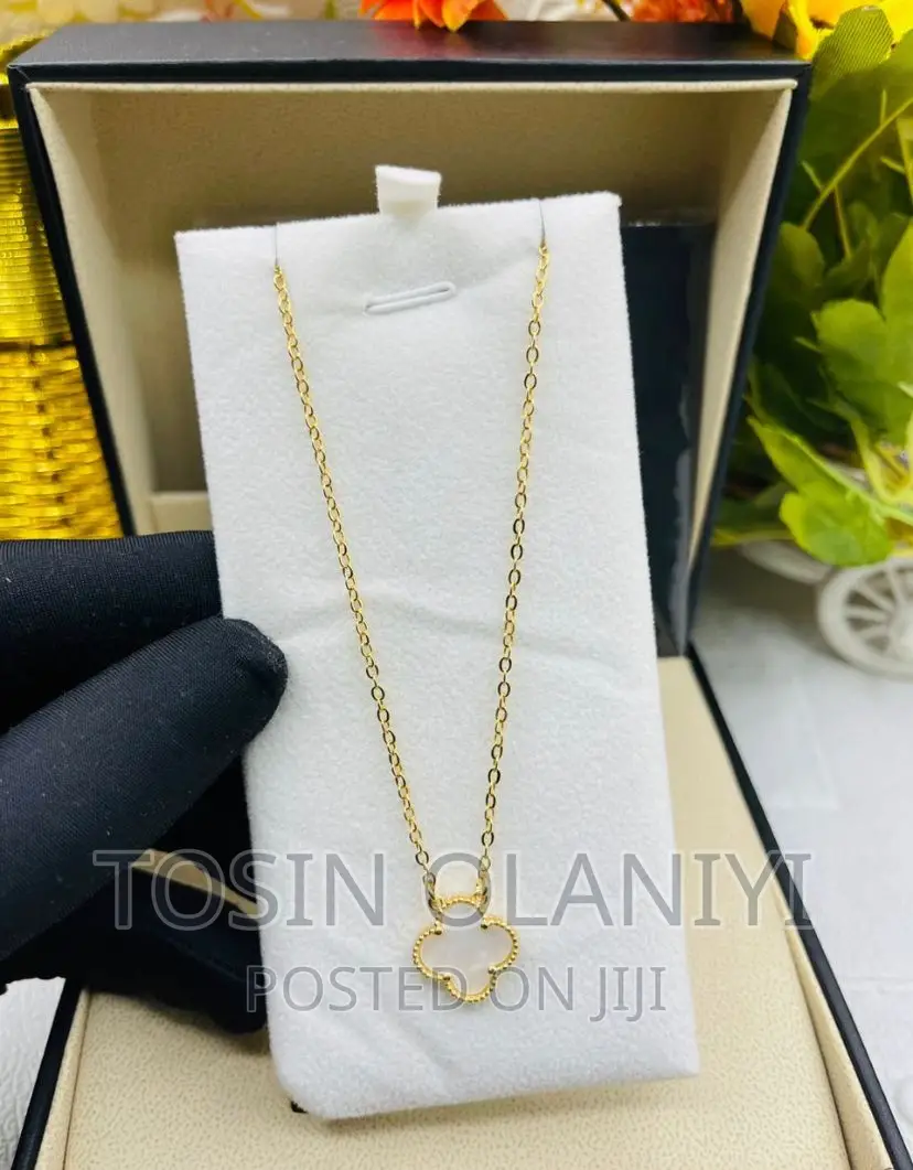 Ladies' Fashion Necklace