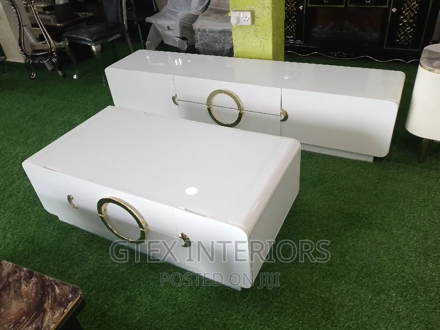 Center Table and Tv Stand
