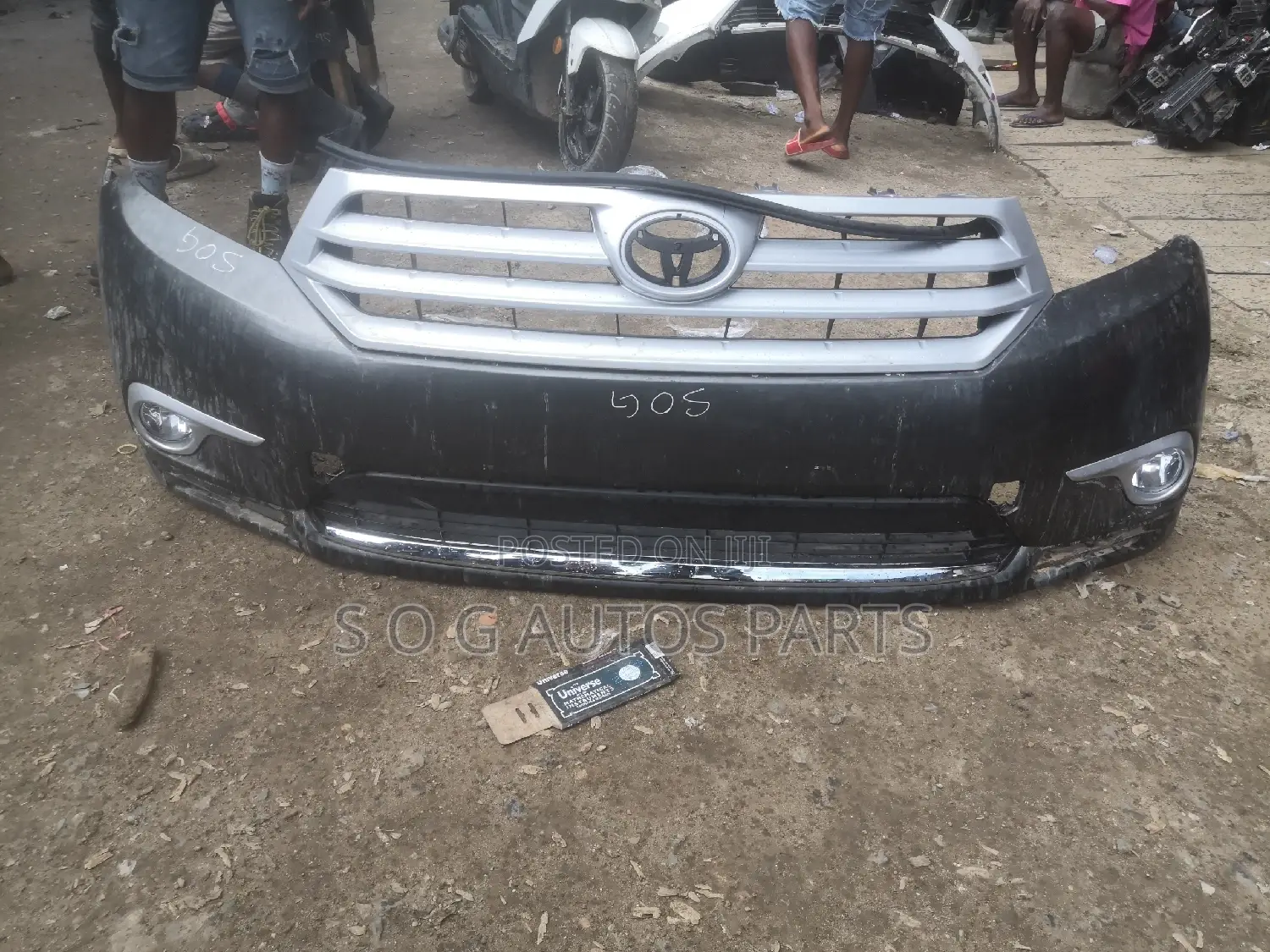 Complete Front Bumper Toyota Highlander 2012