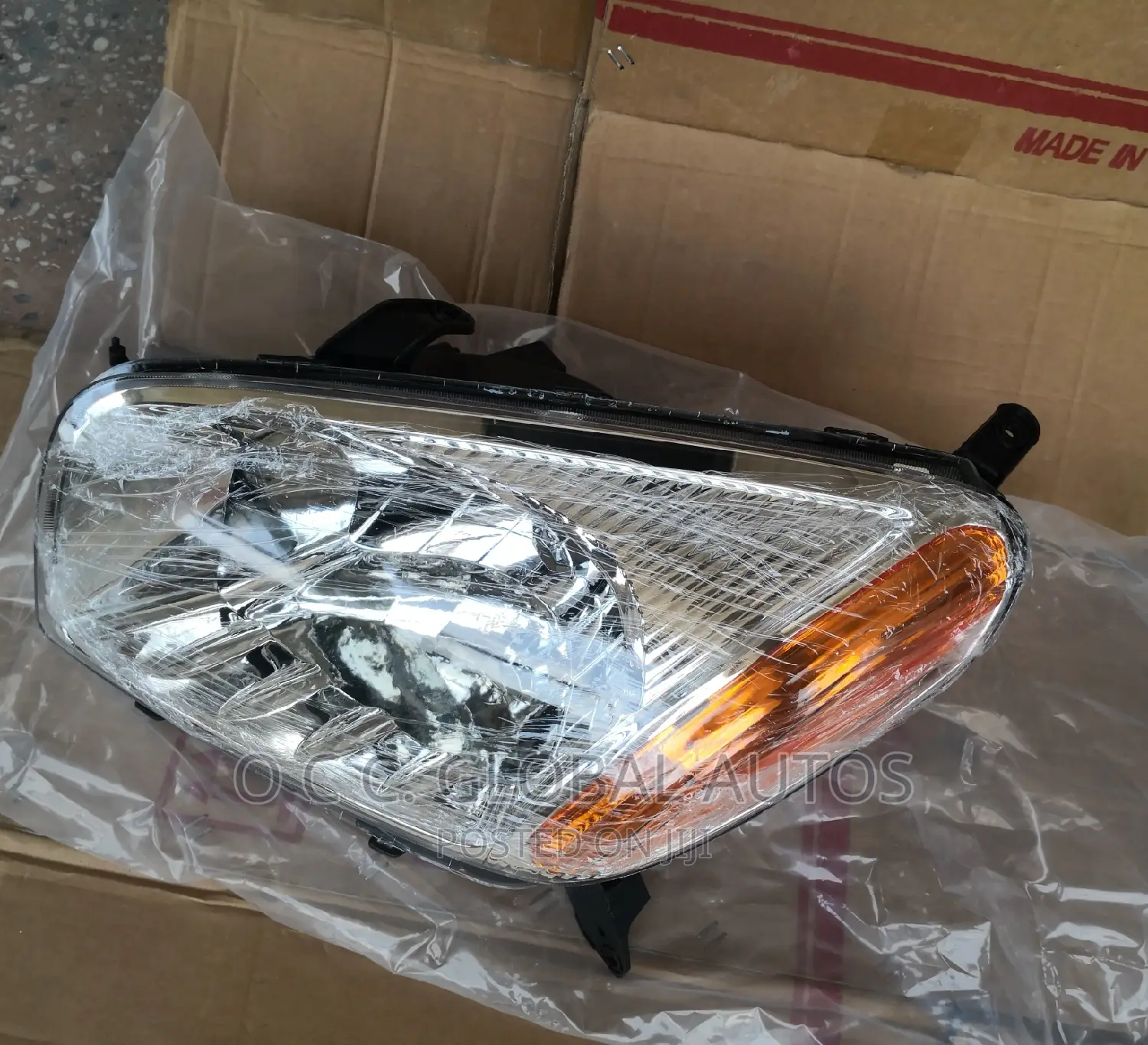 Headlamp Rav4 2001 Model