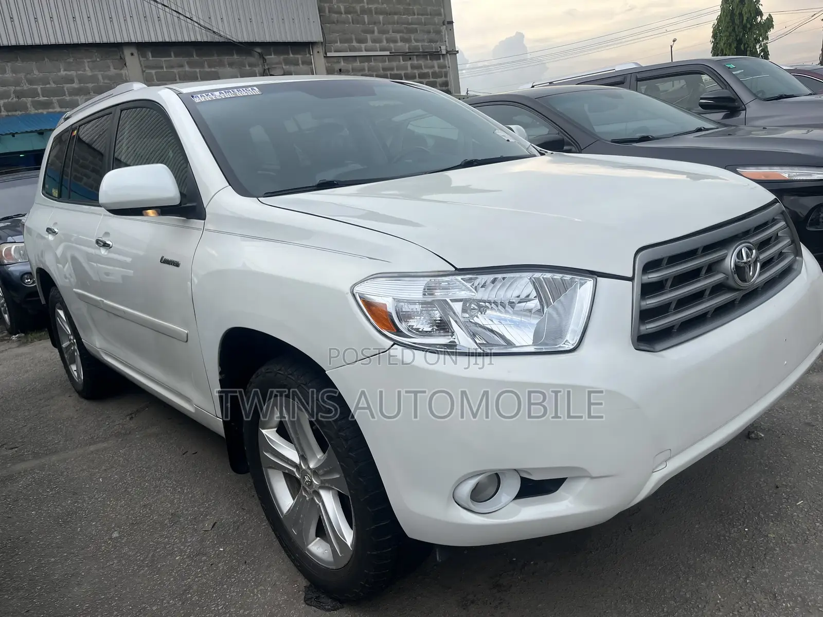 Toyota Highlander Limited 2010 White