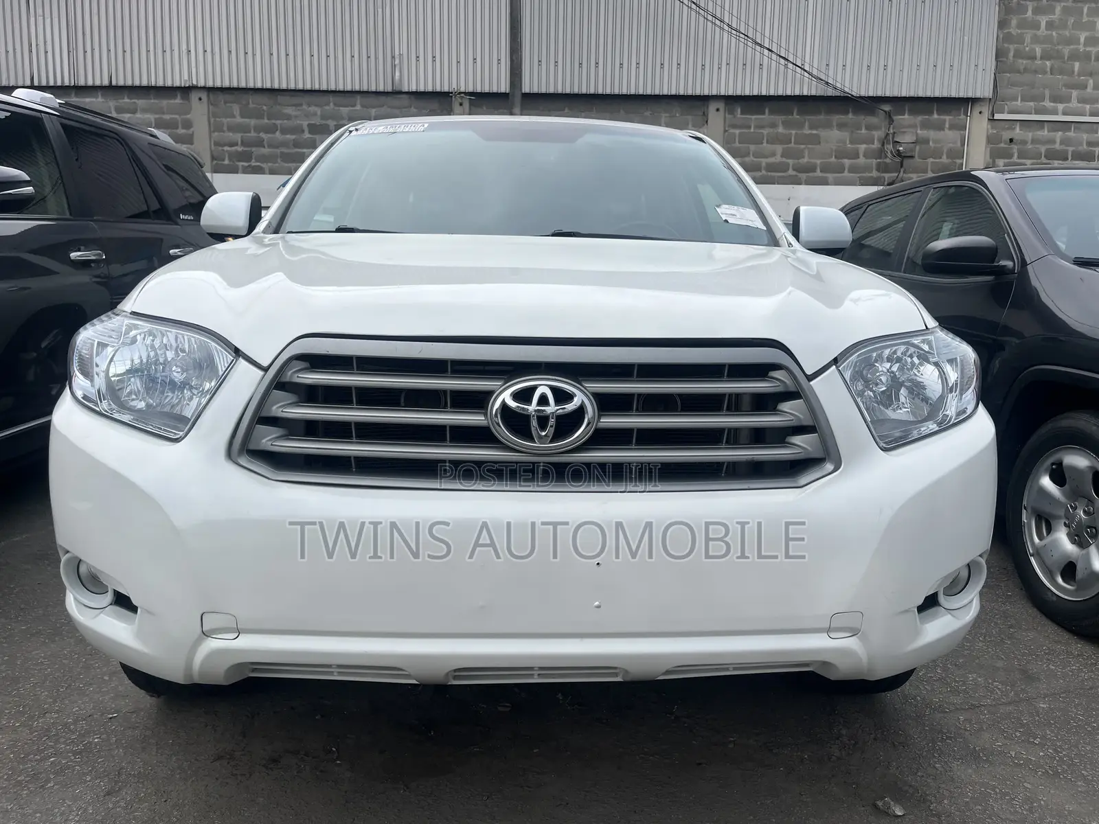 Toyota Highlander Limited 2010 White