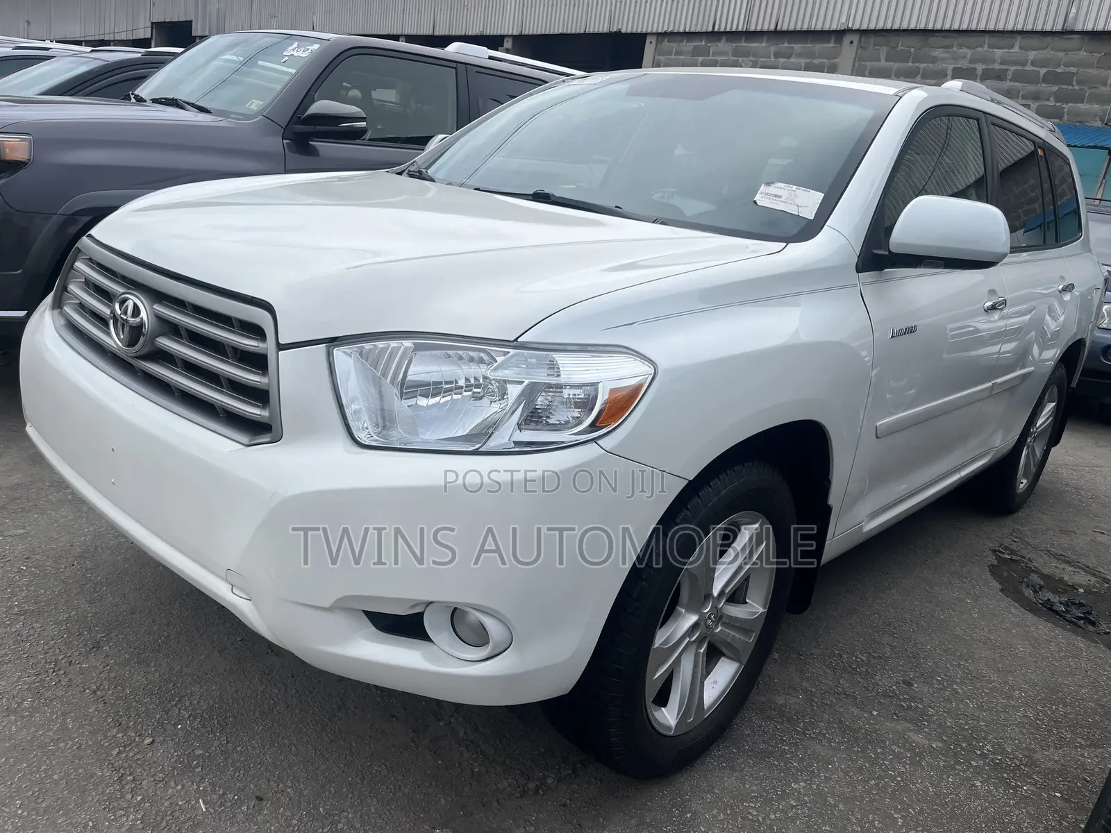 Toyota Highlander Limited 2010 White