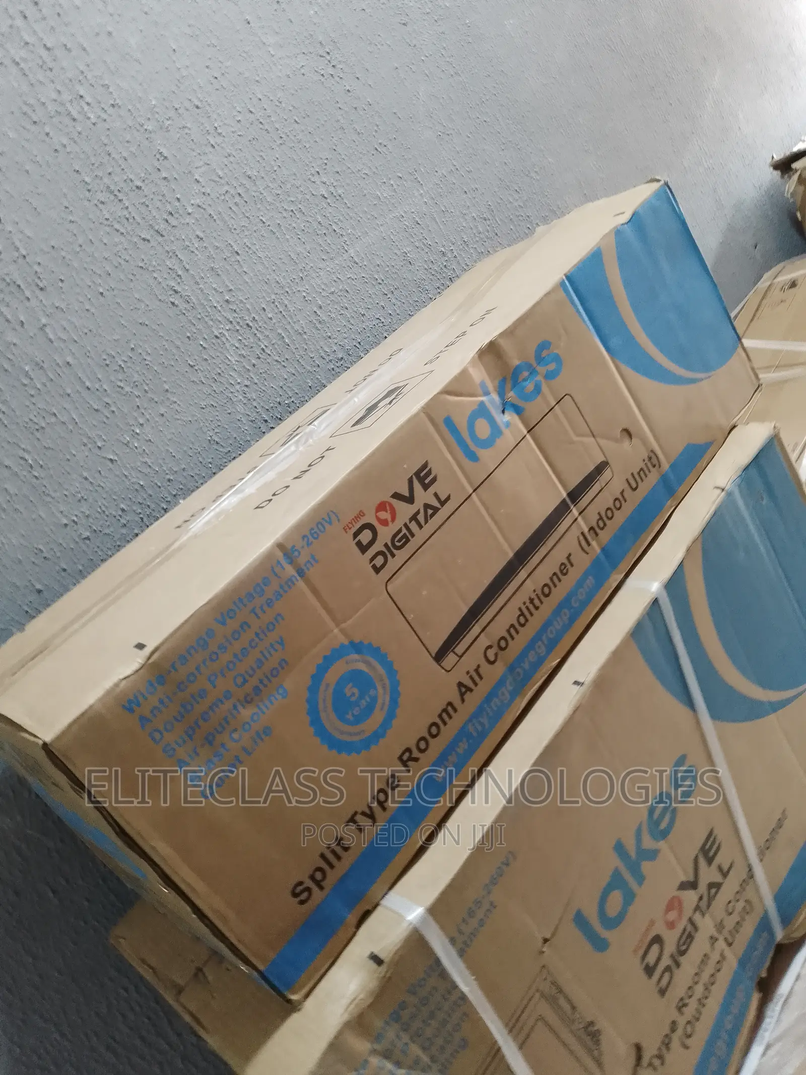 Lakes Indoor Outdoor Air Conditioner LAKS09AERO
