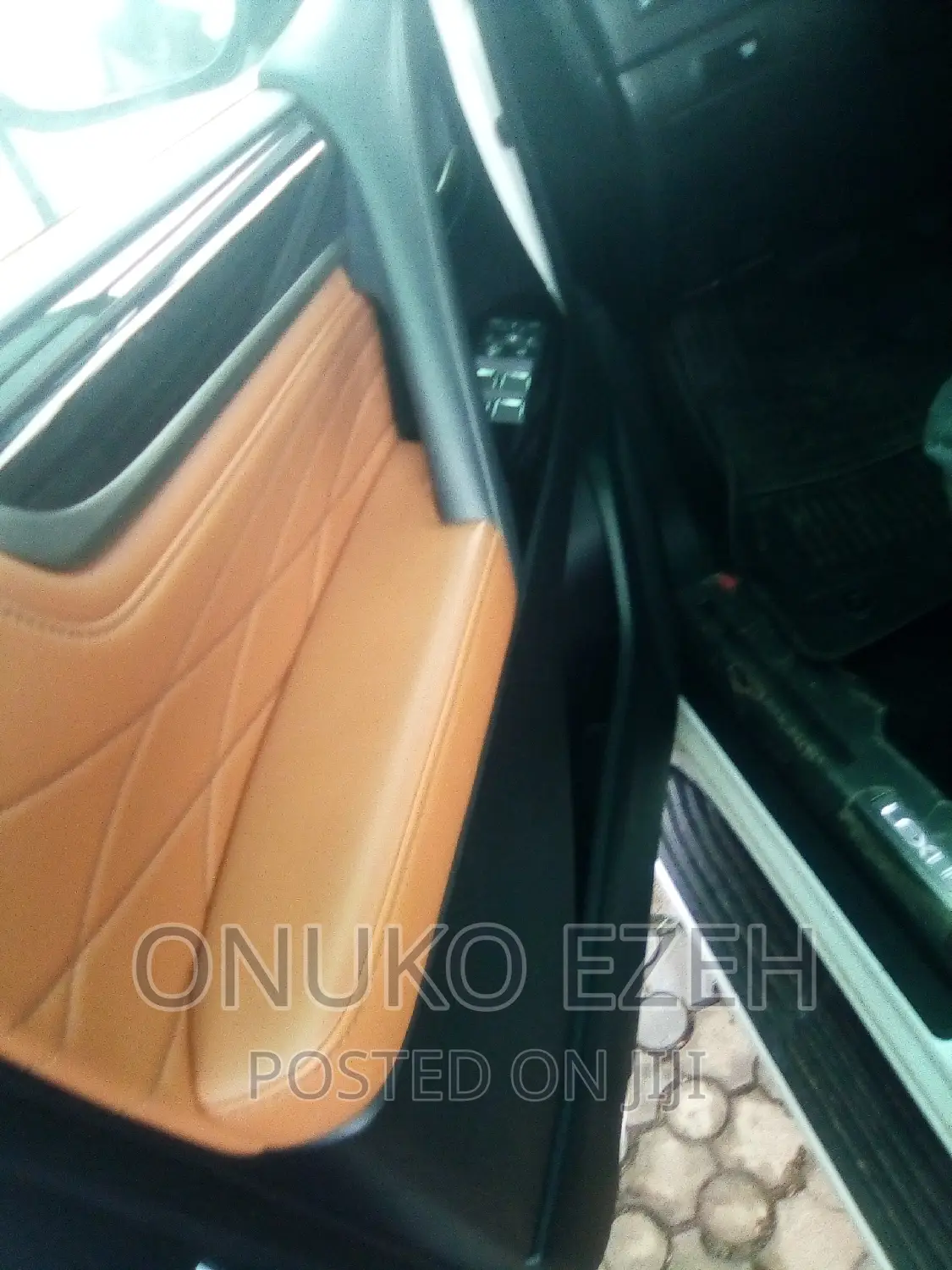 Lexus LX 570 (5 seats) AWD 2019 White