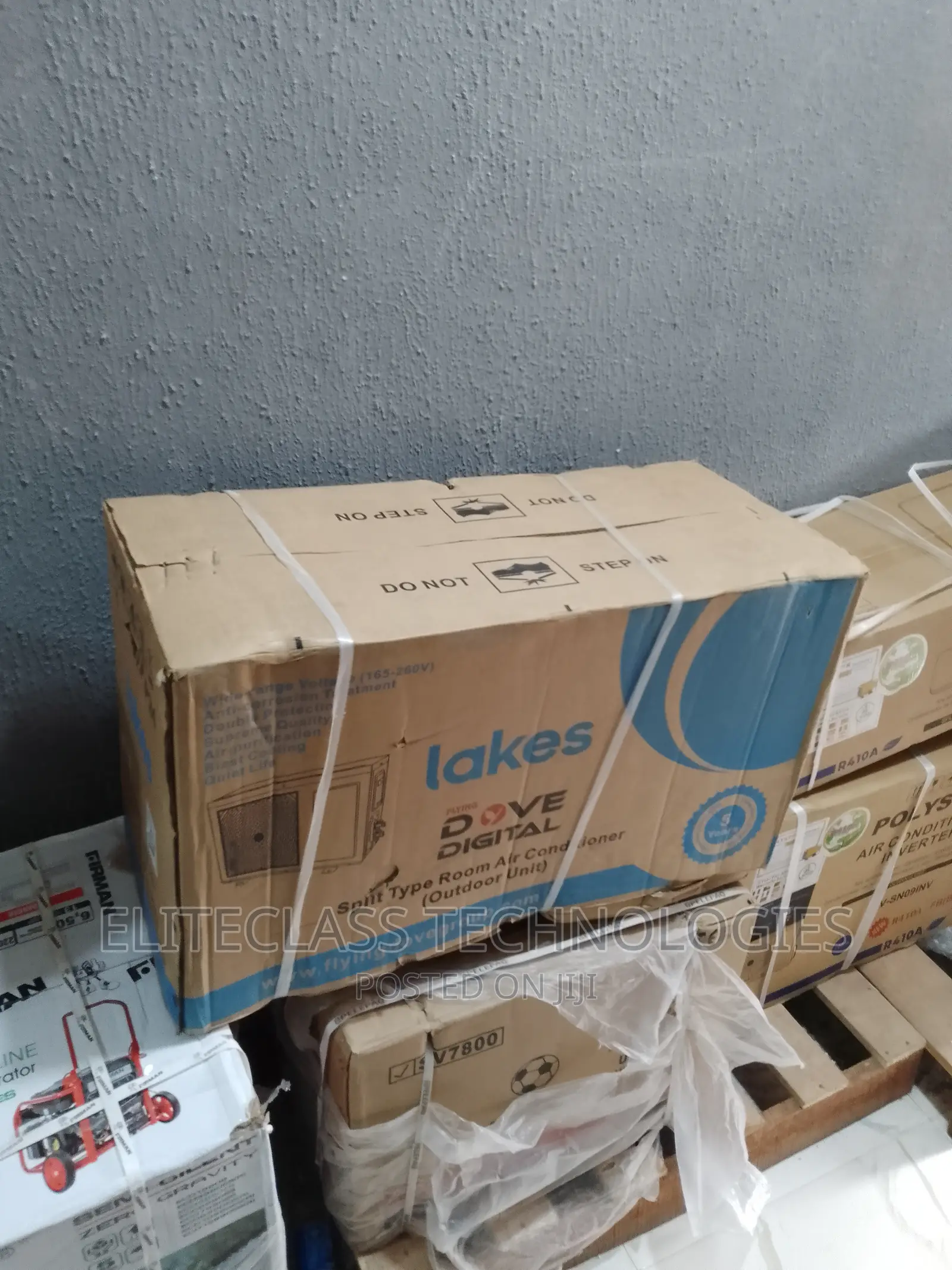 Cooler Lakes Indoor Outdoor Air Conditioner [LAKS09AERO]