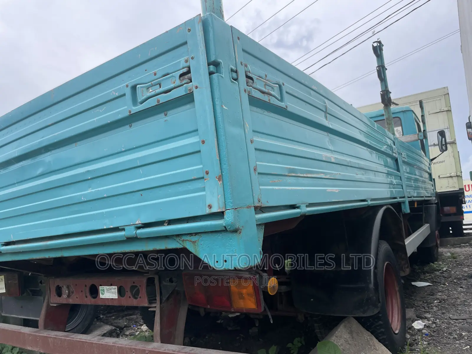 Mercedes Benz Heavy Duty Truck