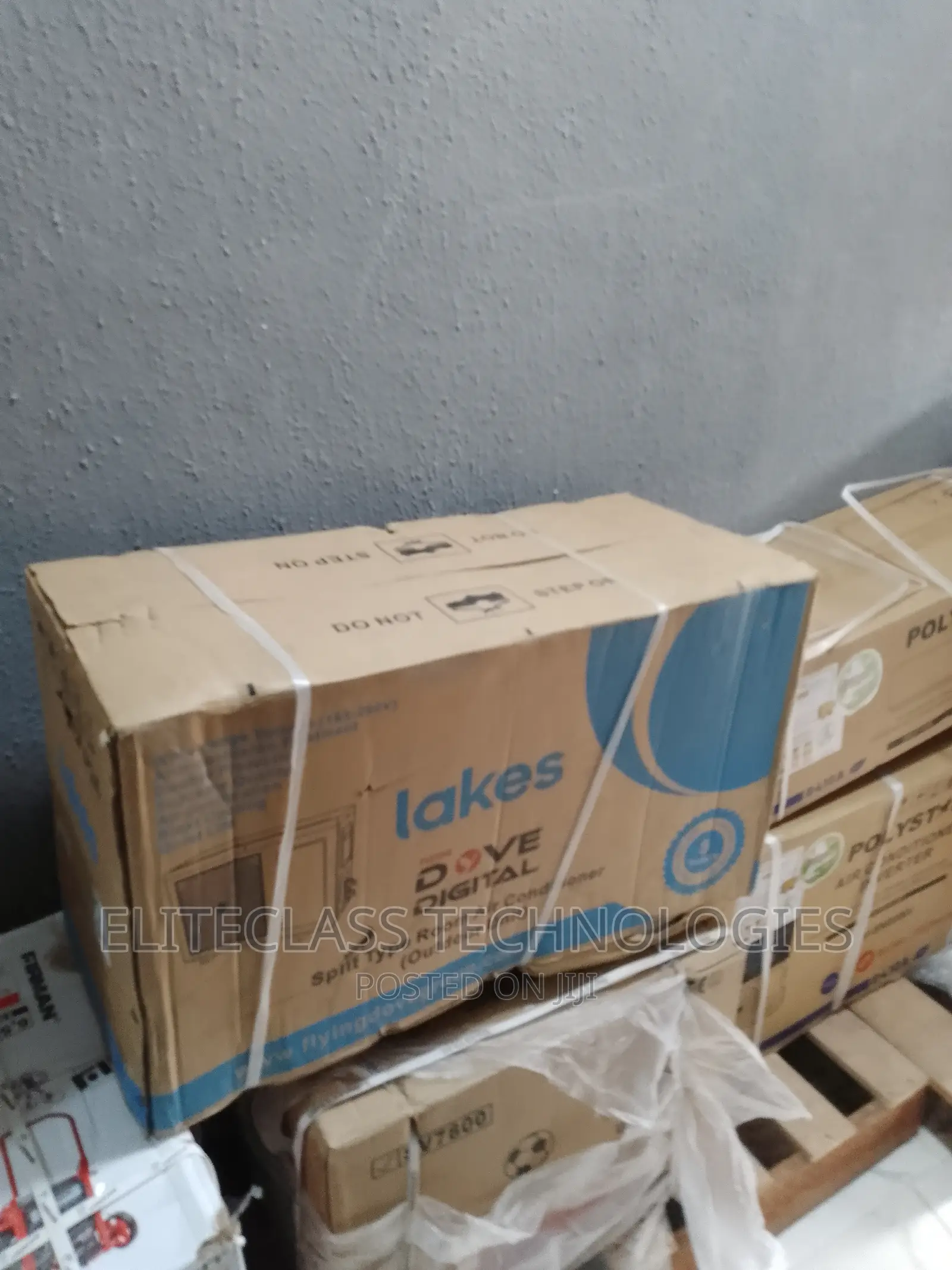 Standard and Original Lakes Air Conditioner-Laks09aero