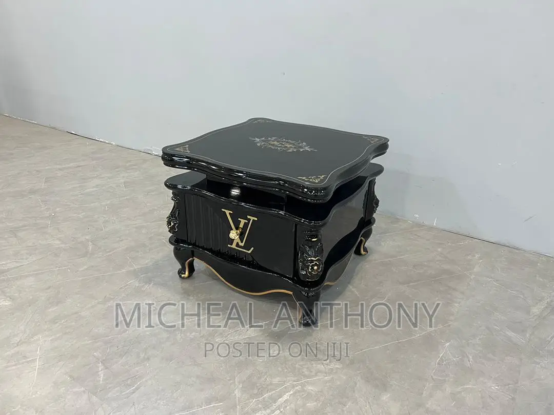 Royal Side Stool