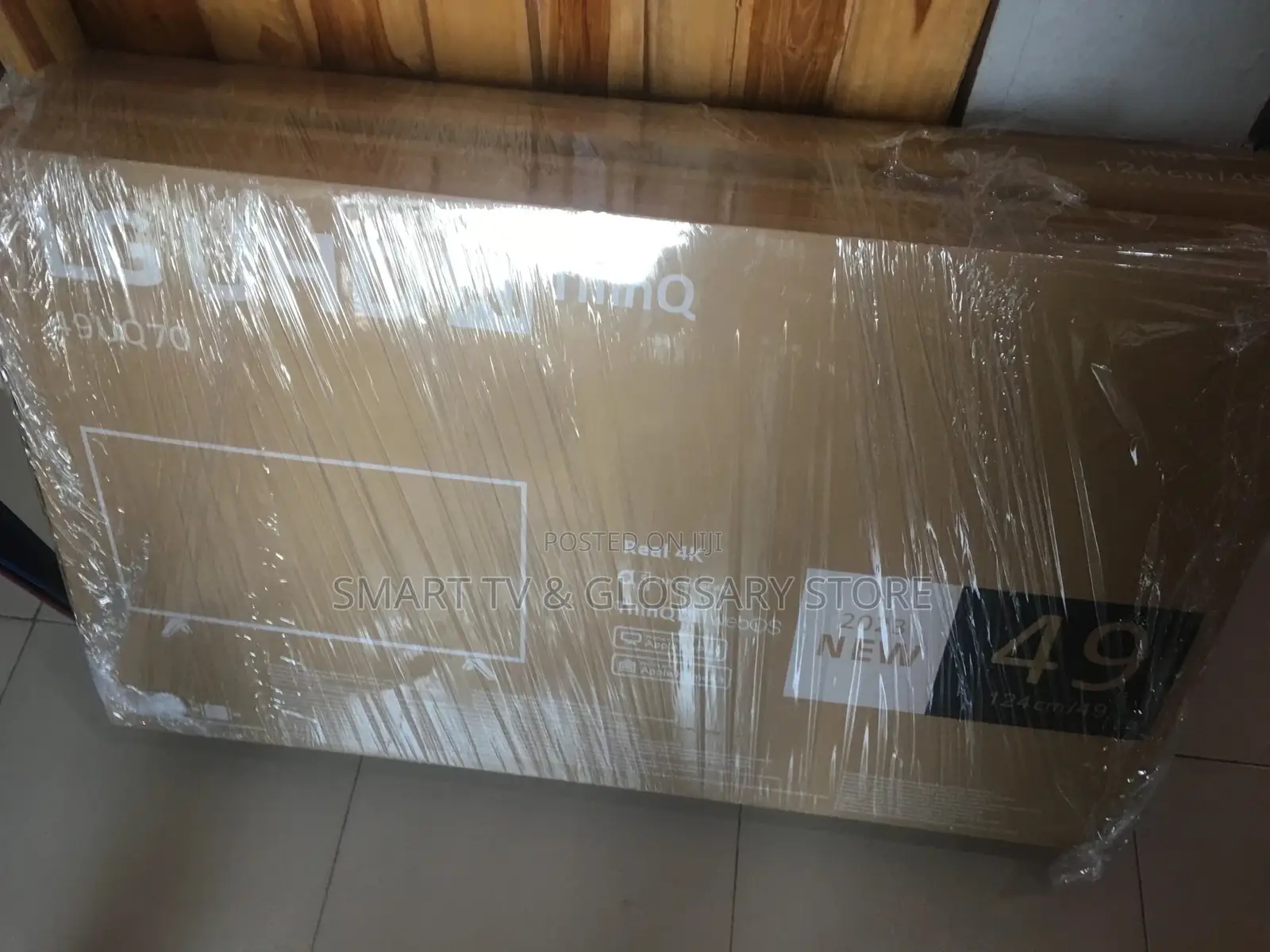 LG 49inches LED Aithinq
