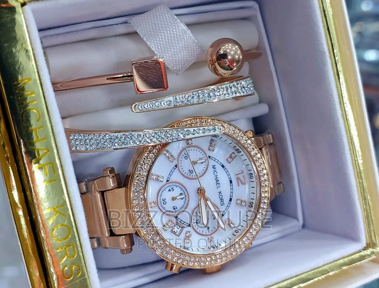 Original MICHAEL KORS Ladies Watch Available in Store