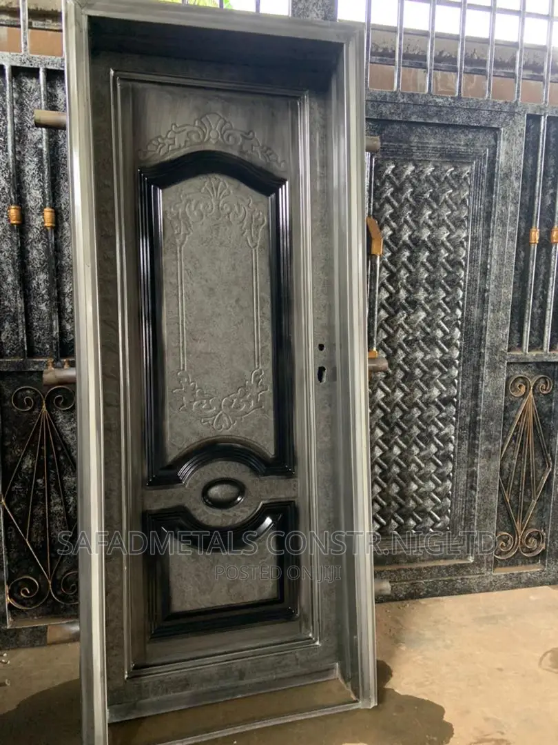 Single Foreign Plates Door