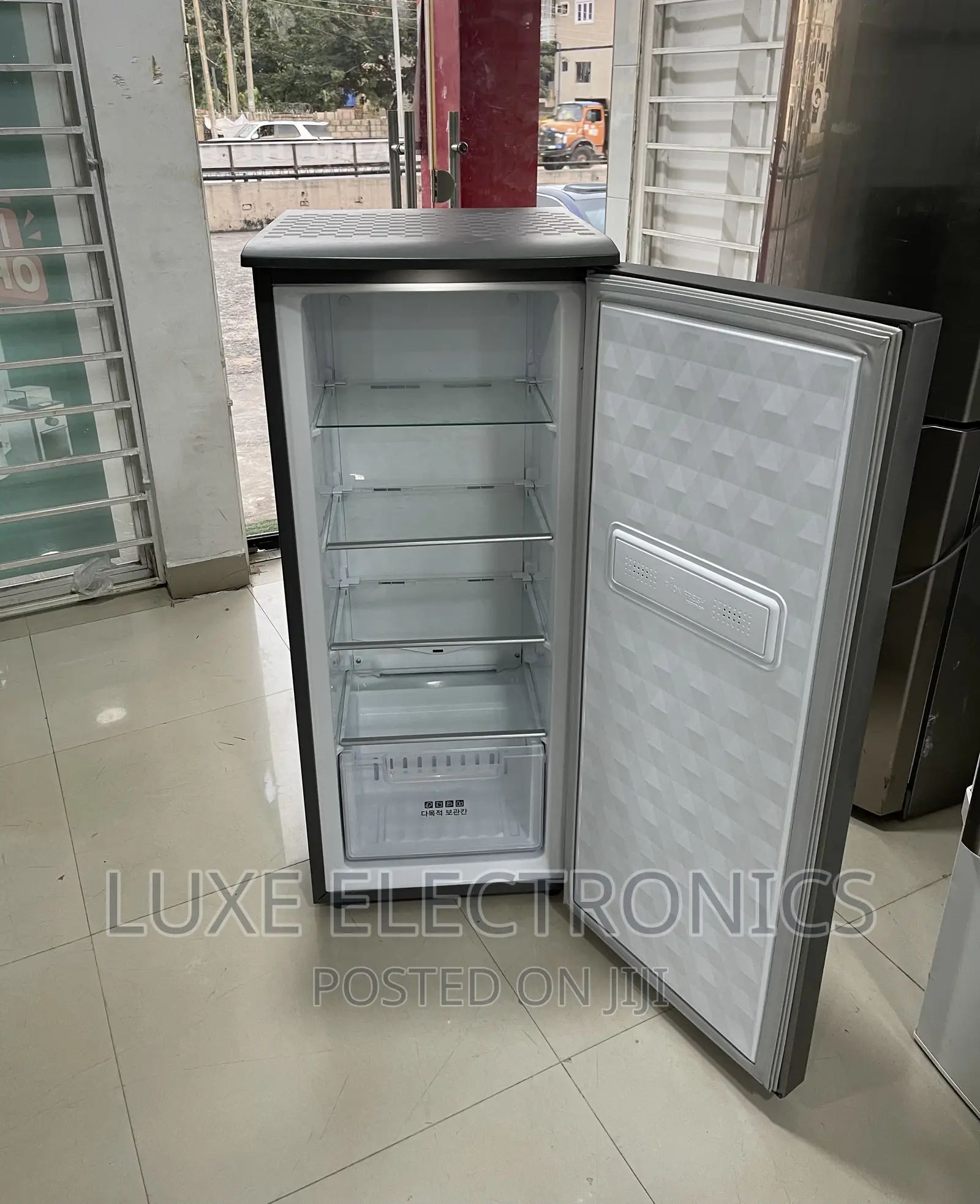 200 Liters Klasse Inverter Standing Freezer Foreign Used