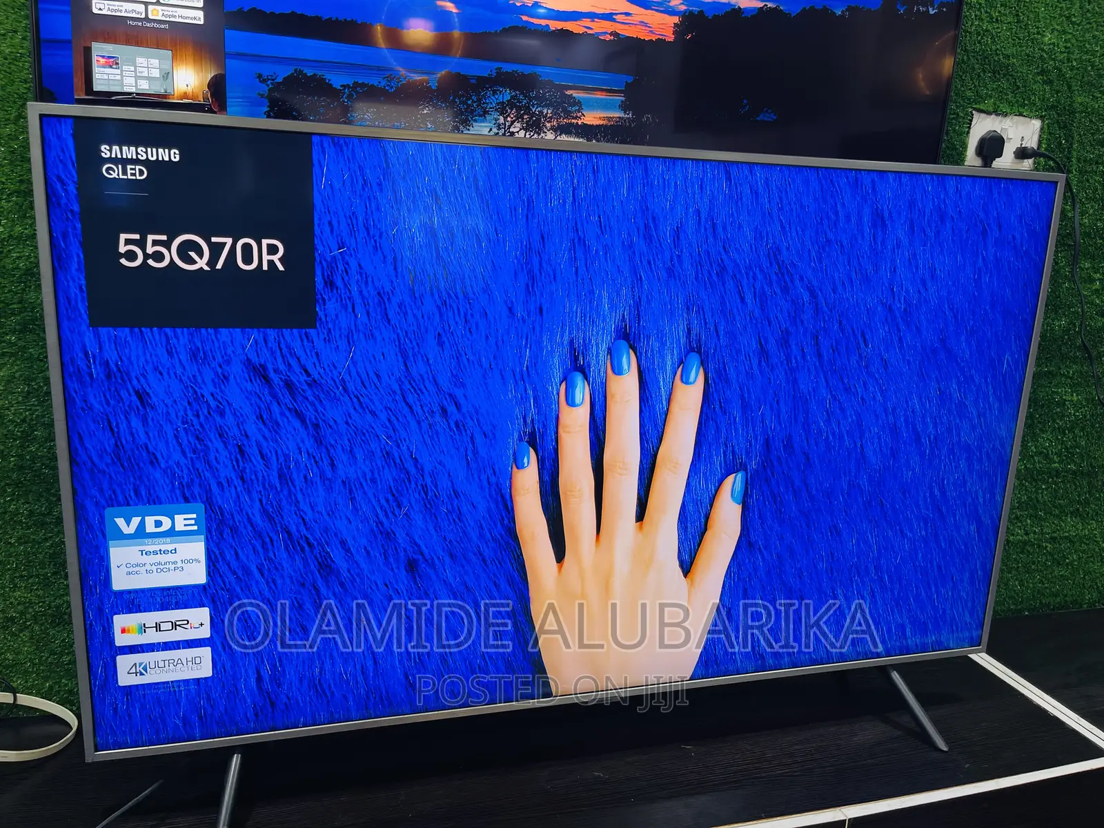 Samsung Q70R Series 55" Class HDR Smart QLED TV