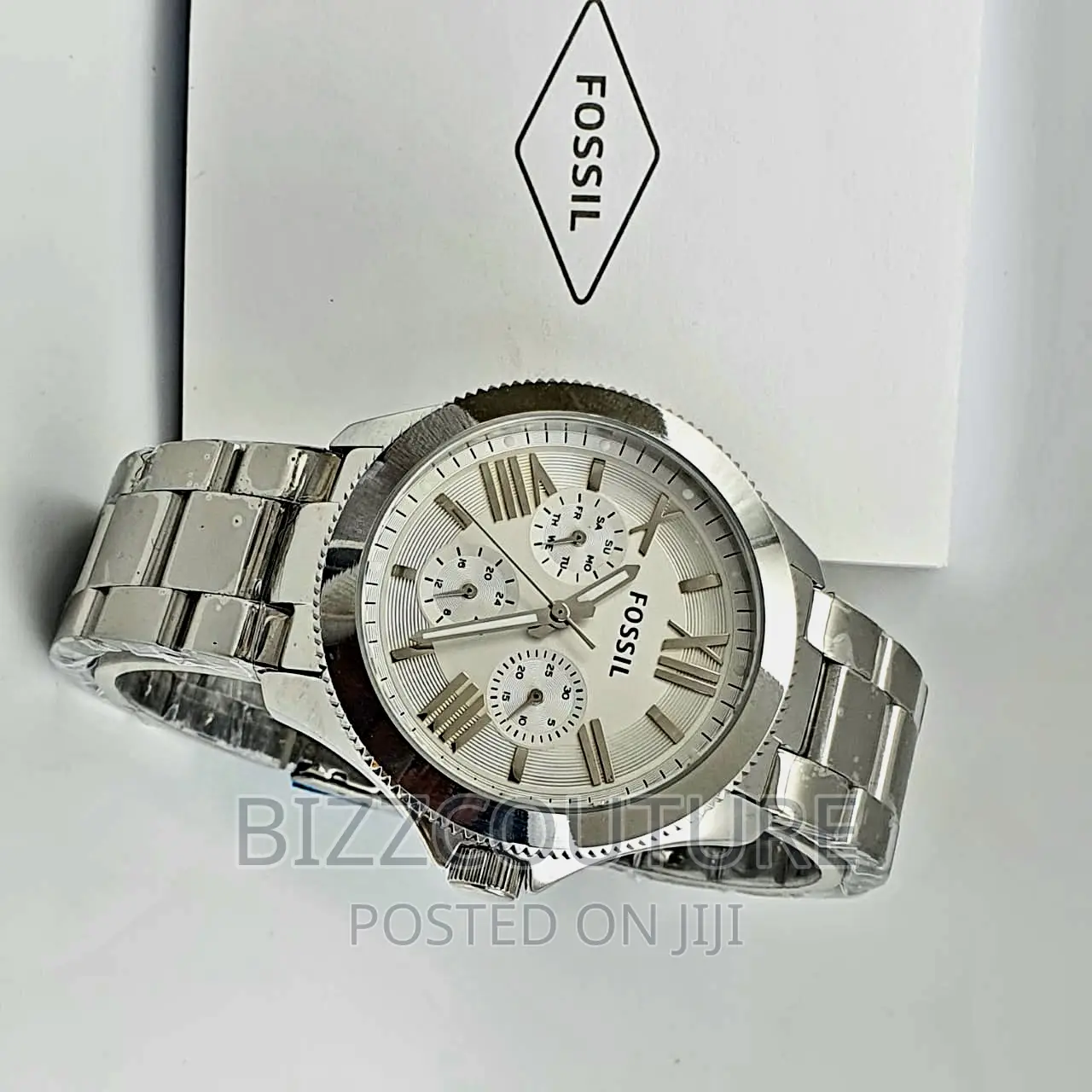 Original FOSSIL Silver Chain for Ladies Available in Store