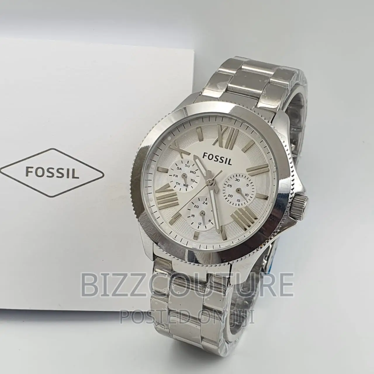 Original FOSSIL Silver Chain for Ladies Available in Store