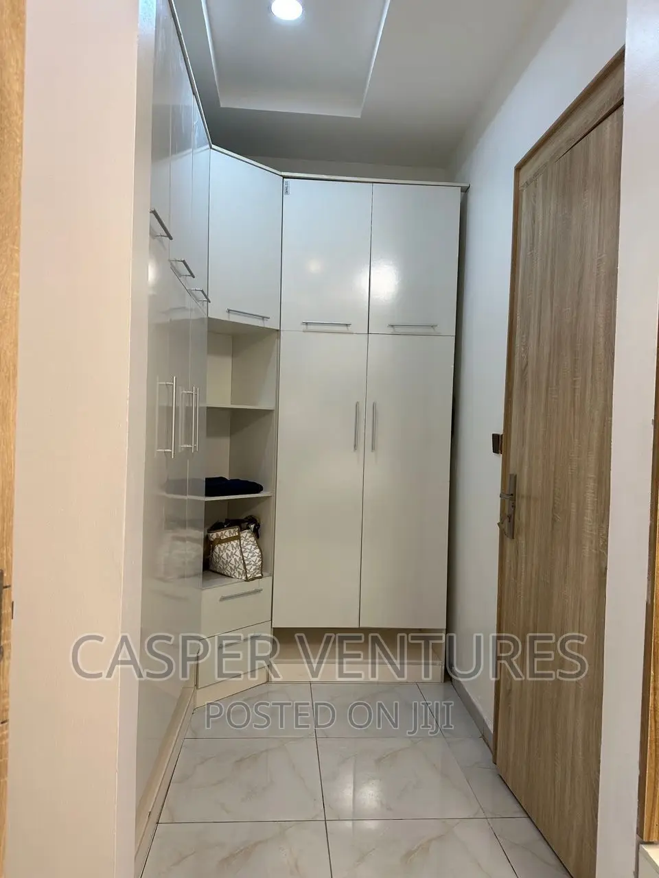 Magical 5 Bed Party House in Orchid