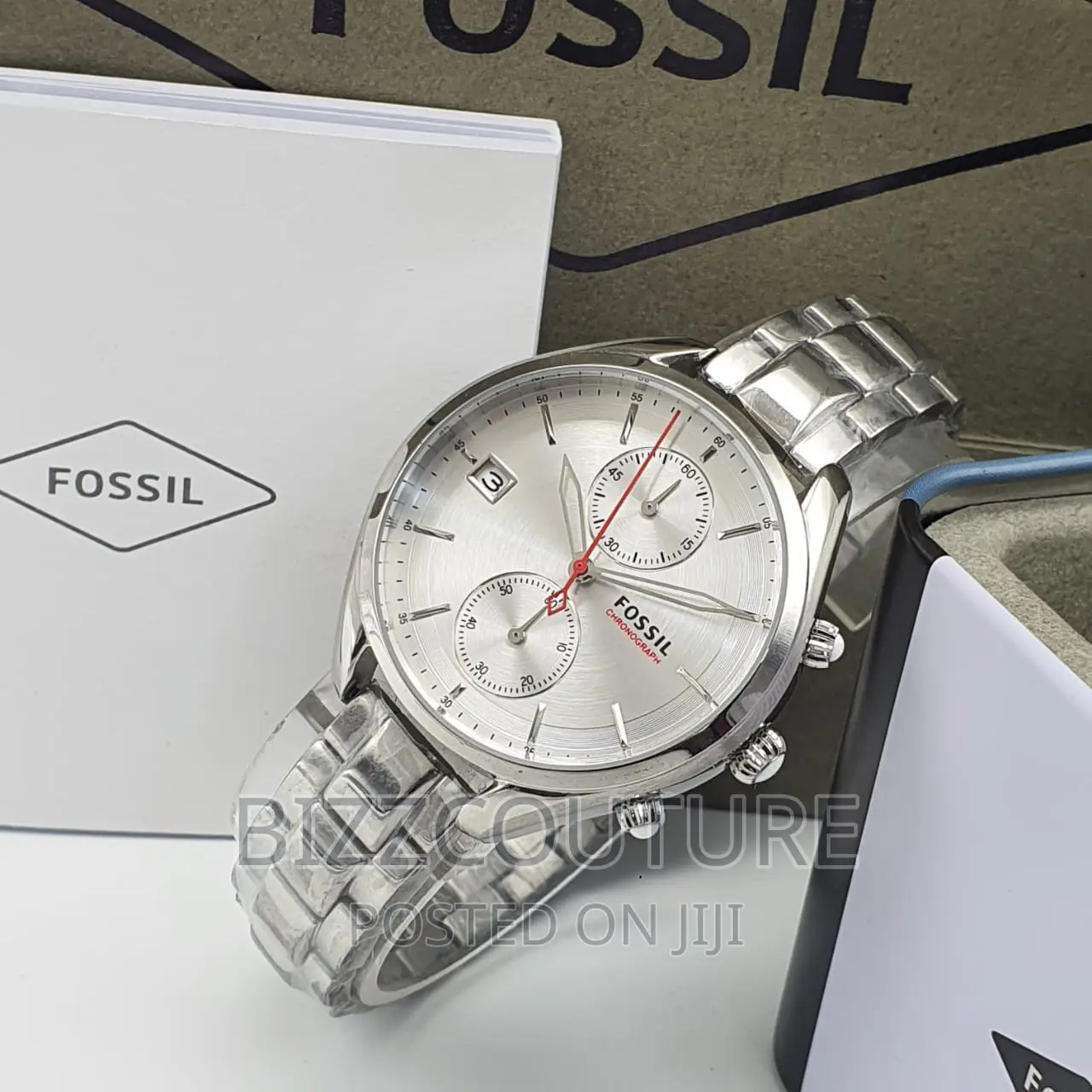 Original FOSSIL Silver Chain for Ladies Available in Store