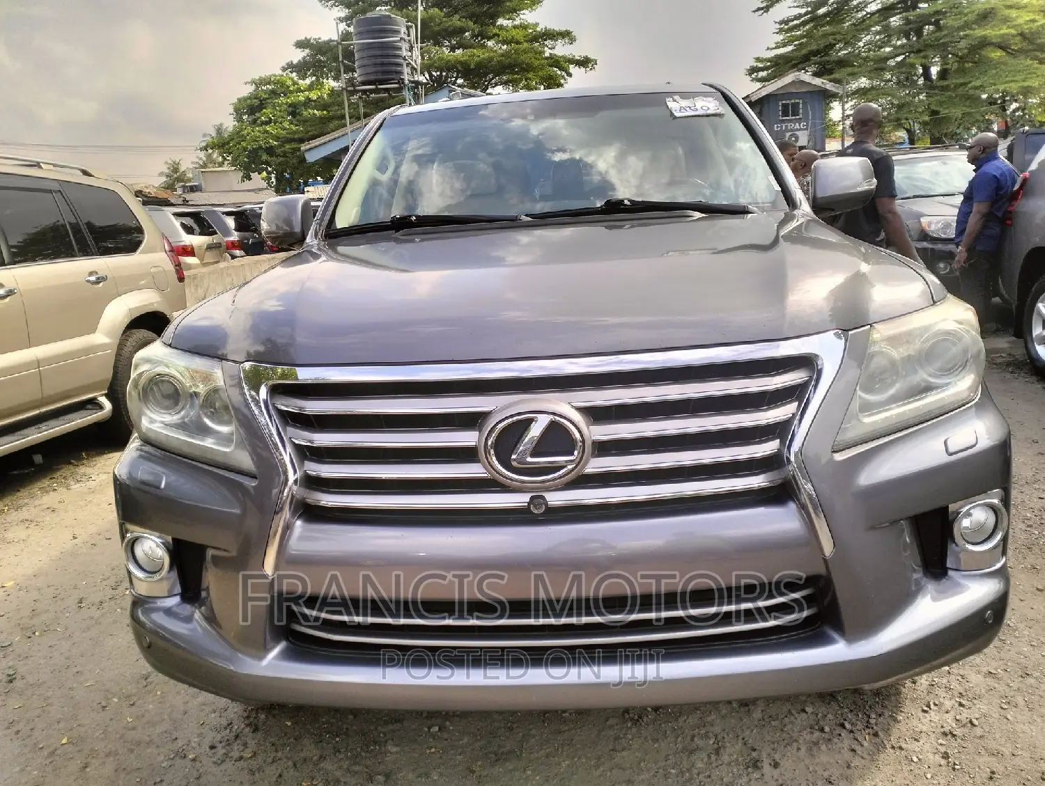 Lexus LX 570 AWD 2015 Gray