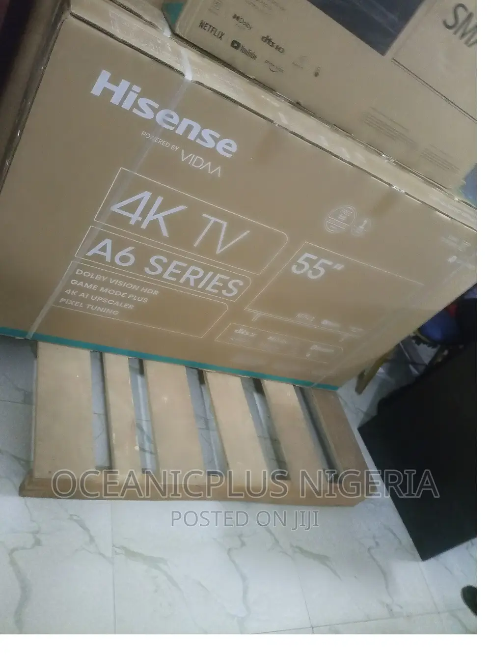 55 Inches Hisense Smart TV Fouani| Brown Catoon