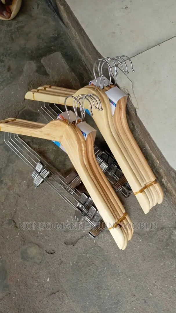 10 Pieces Of Wooden Clip Hangers A Pack