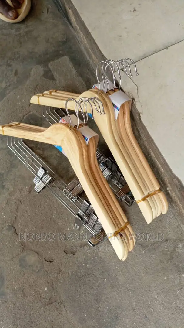 10 Pieces Of Wooden Clip Hangers A Pack