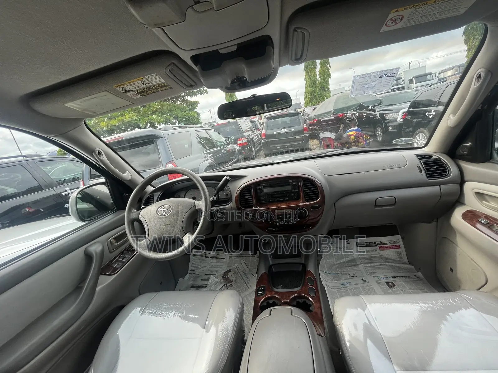 Toyota Sequoia 2004 Silver
