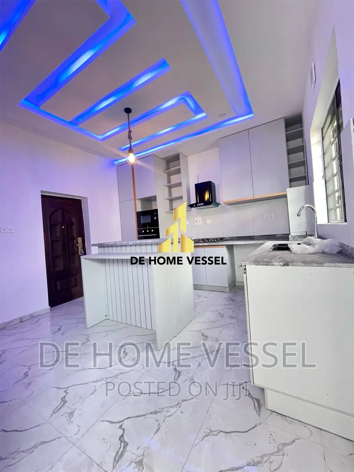 4bdrm Townhouse/Terrace in Chevron for sale