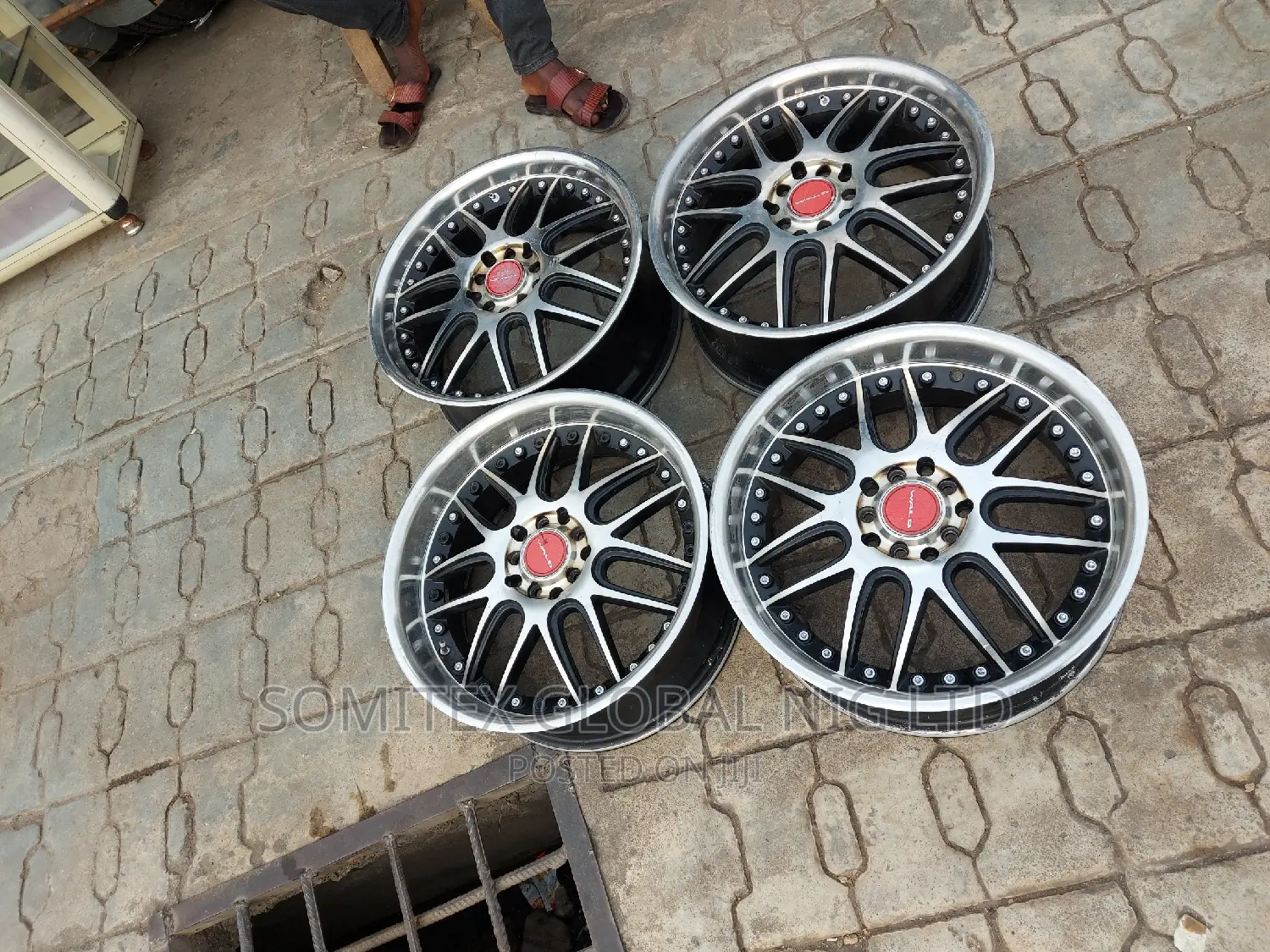 Alloyed Rim17 Multiple Holes