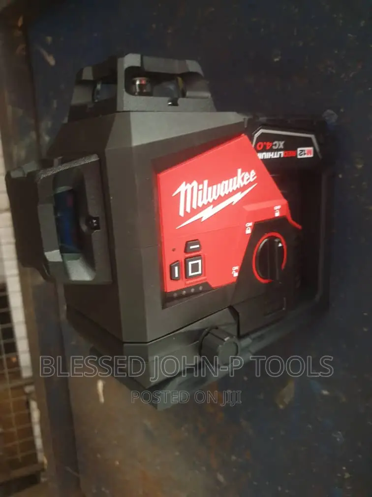 Milwaukee 3-Plane Self-Leveling Rotary Laser (Green Line)