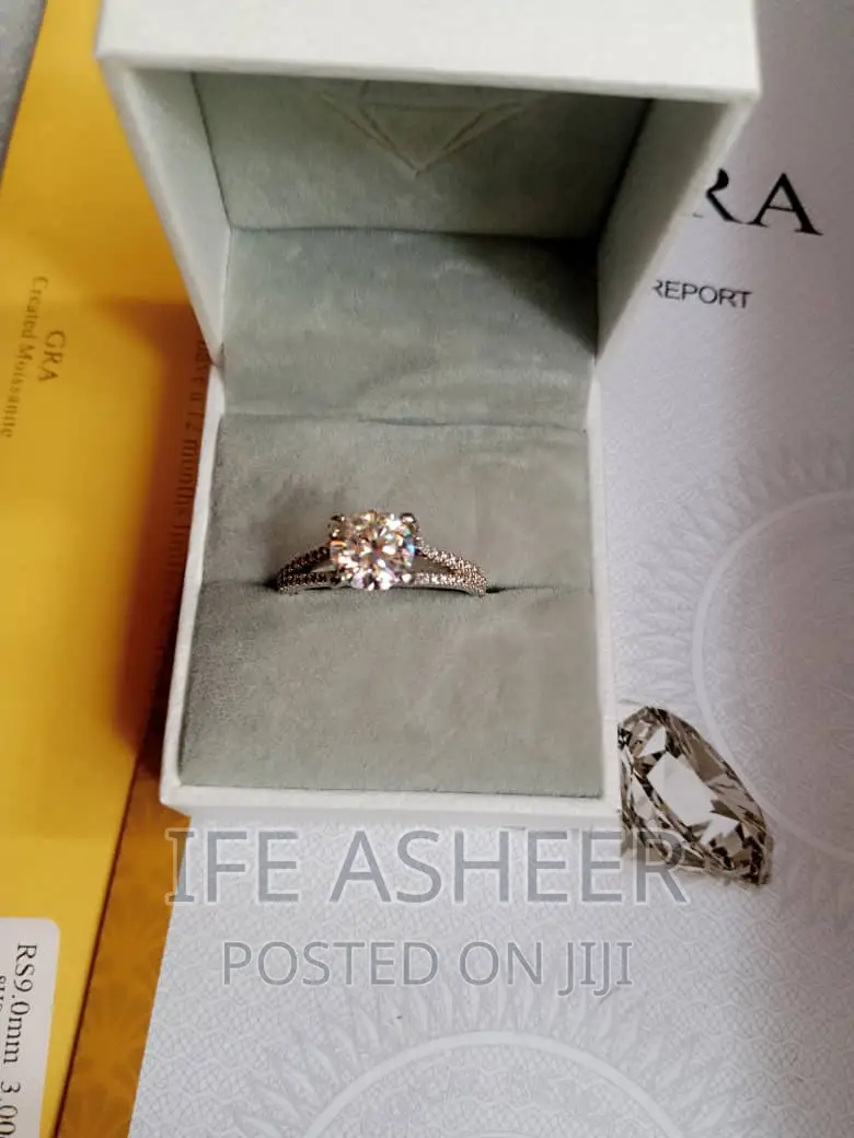 Real Mossanite Diamond Stone Proposal Ring 008 - Silver