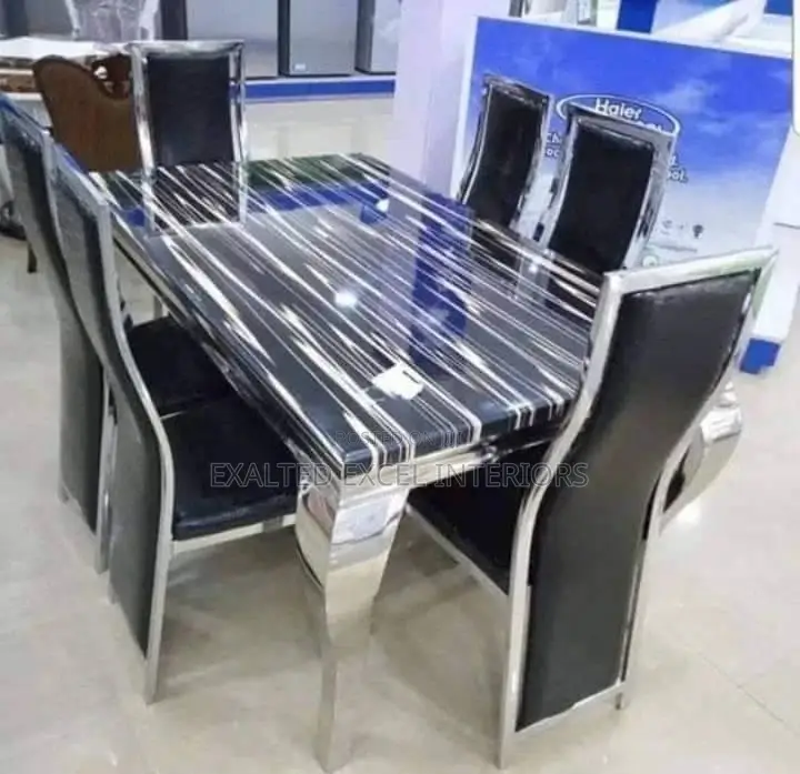 Six Seaters Mable Dinning Table