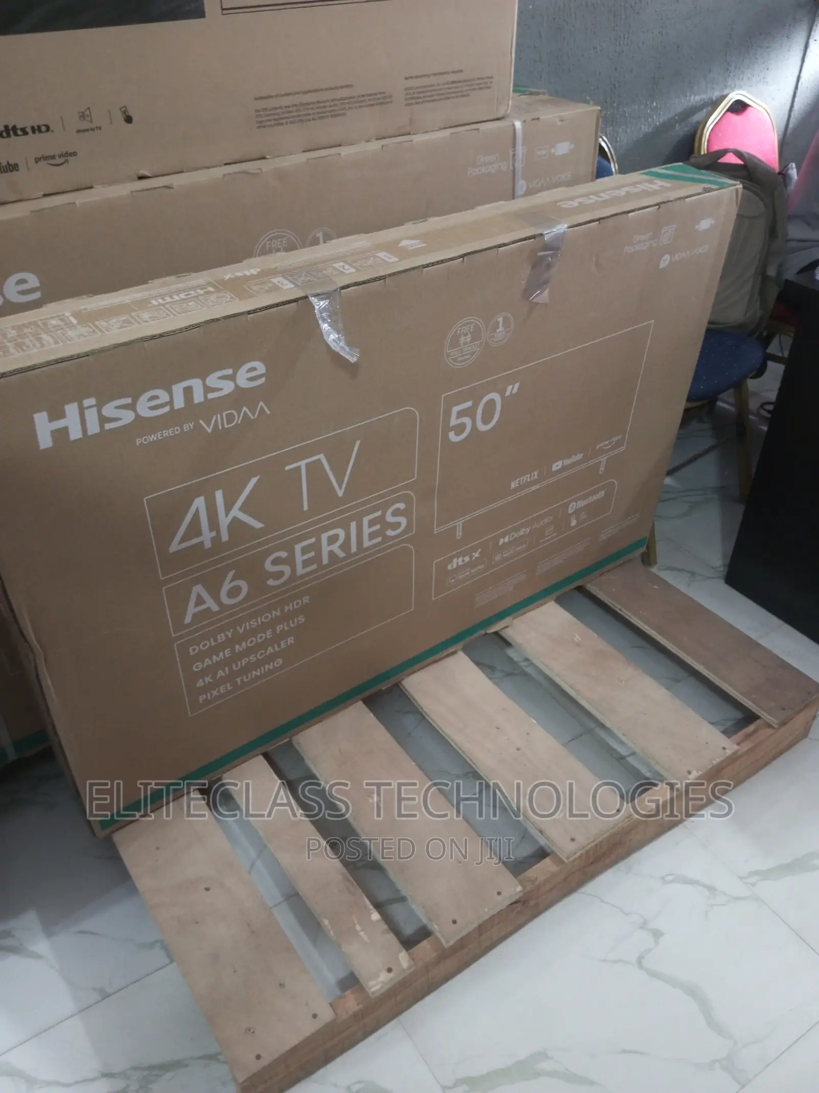 Free Wall Bracket-Hisense 50 Inches A6K Series UHD TV