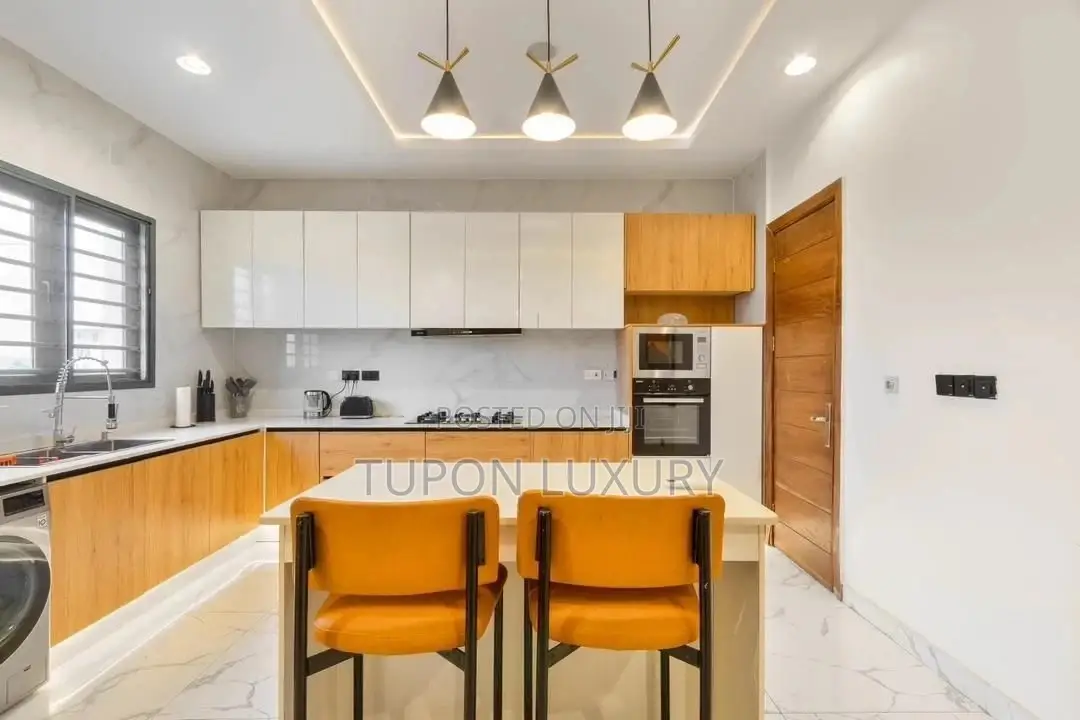 Luxury 3bedroom Penthouse in Ikoyi