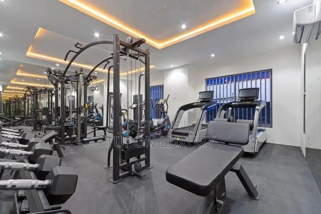 Beautiful 2bedroom Smart Home With Snooker, Pool and Gym