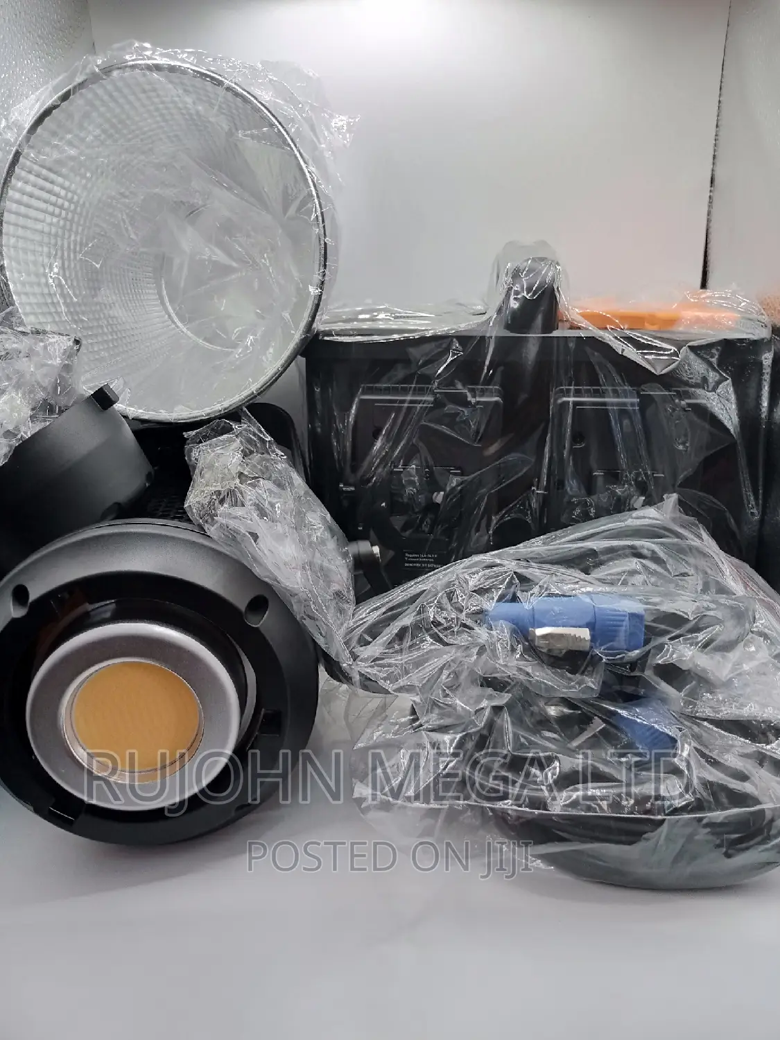 TOLIFO (Aputure) SK-7000BL Bi-Colour COB LED Video Light
