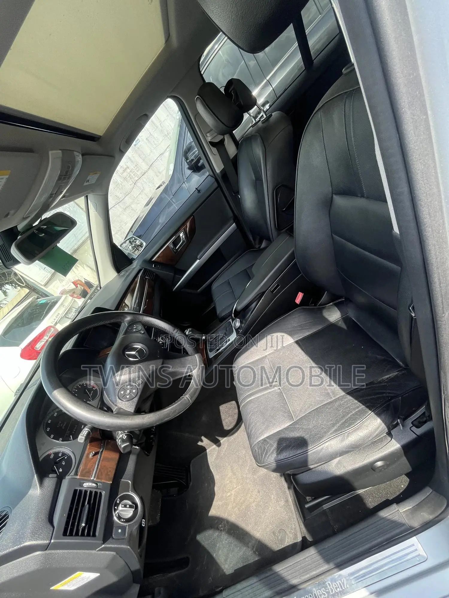 Mercedes-Benz GLK-Class 350 4MATIC 2011 Silver