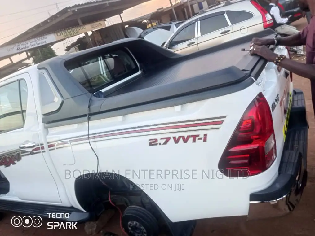 Rolling Boot Cover With Complete TRD Spoiler for Toyota =