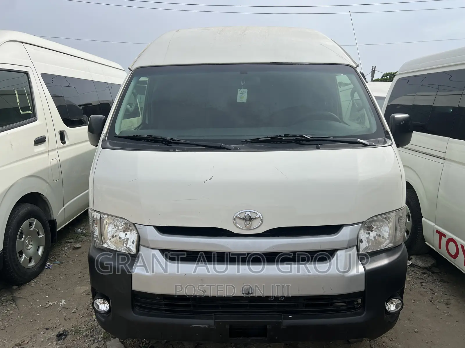 Toyota HiAce 2019 Silver
