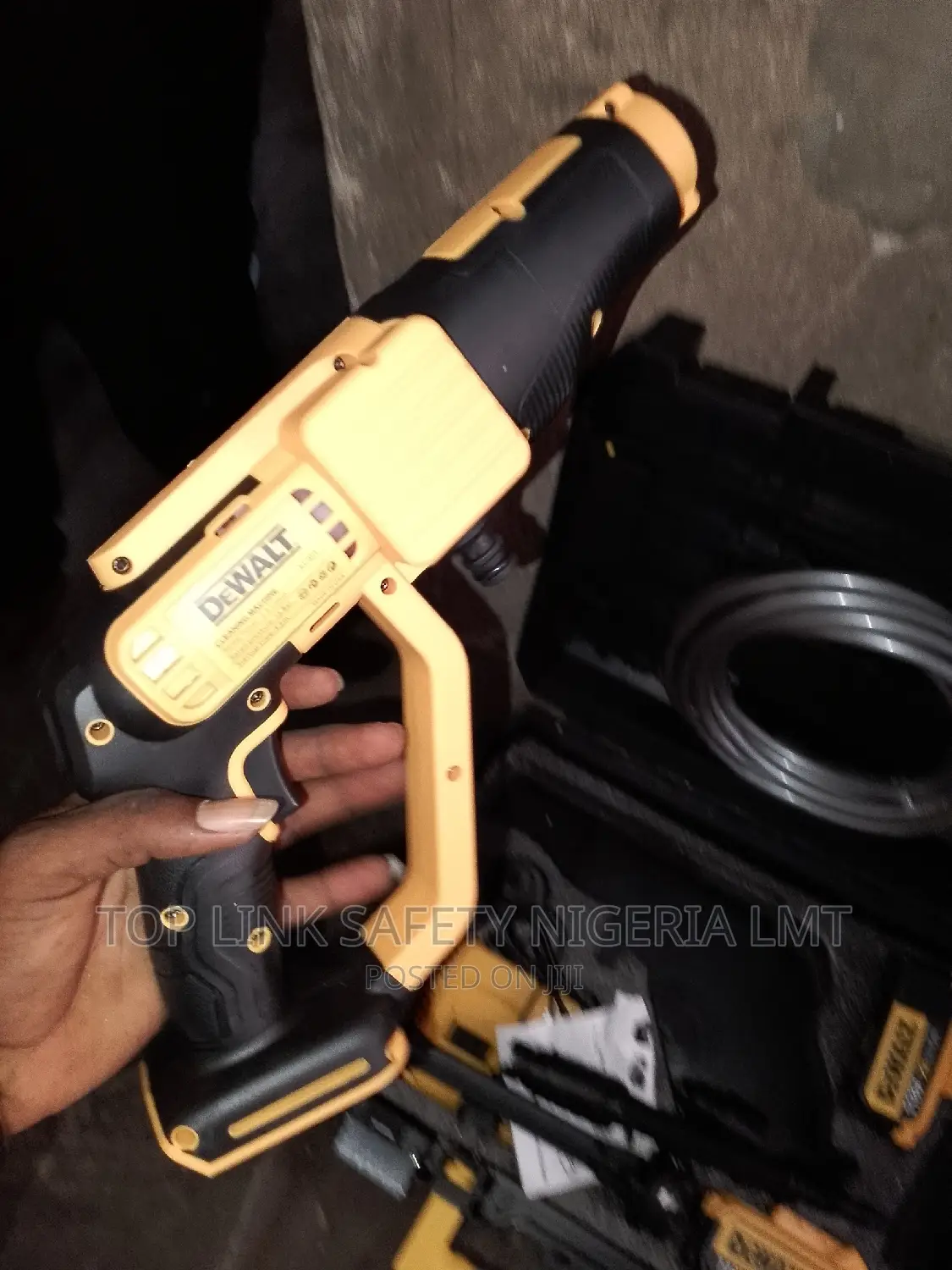 Pressure Washing Machine Gun.
